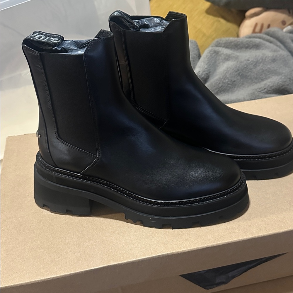 NIB Zadig & Voltaire Ride Chelsea Leather Boot in Black-Size 40 (US 9) MSRP $548